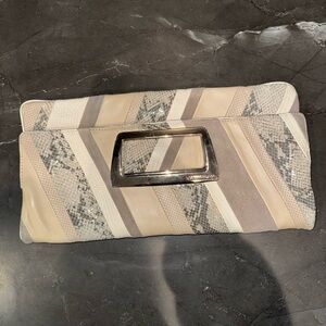 BCBGMaxAzria Clutch / Tote